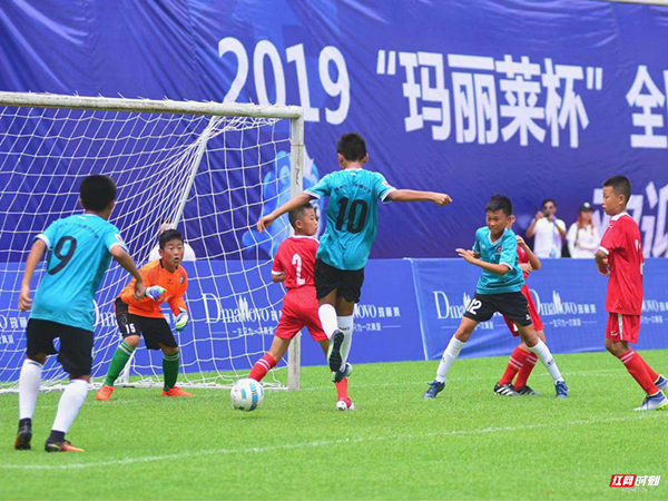 足球比赛的英文,🔥 Football Match: The Tech Revolution is Here 🔥
