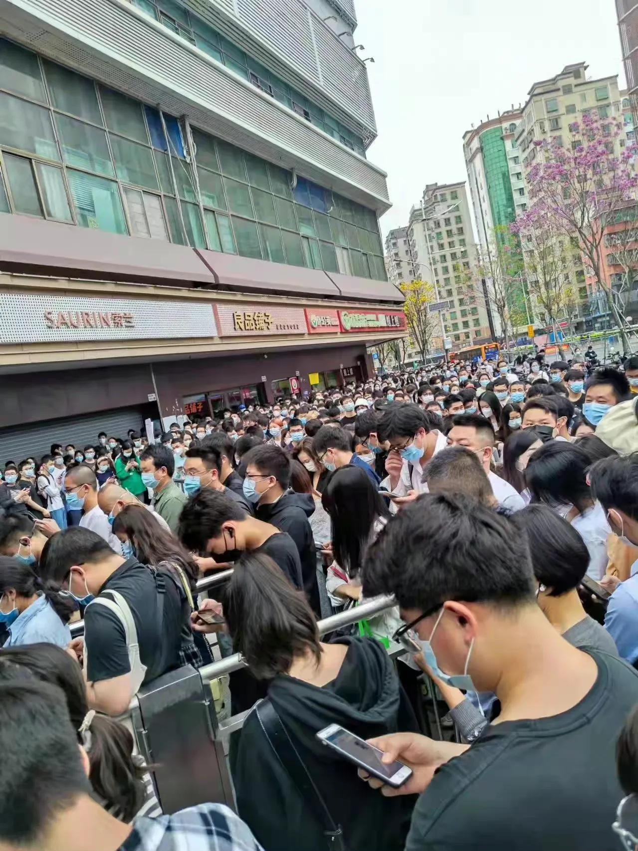 深圳地铁最新现状，通往自然美景的轻松旅程